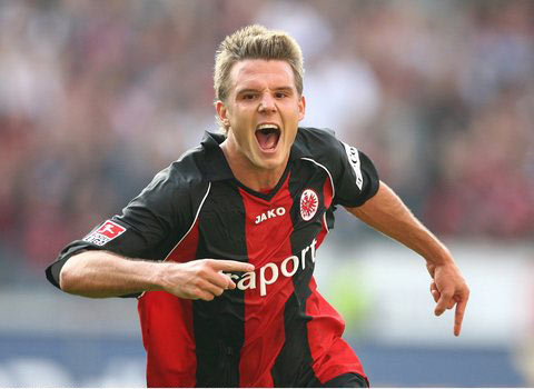 化了他在球 化了他在球